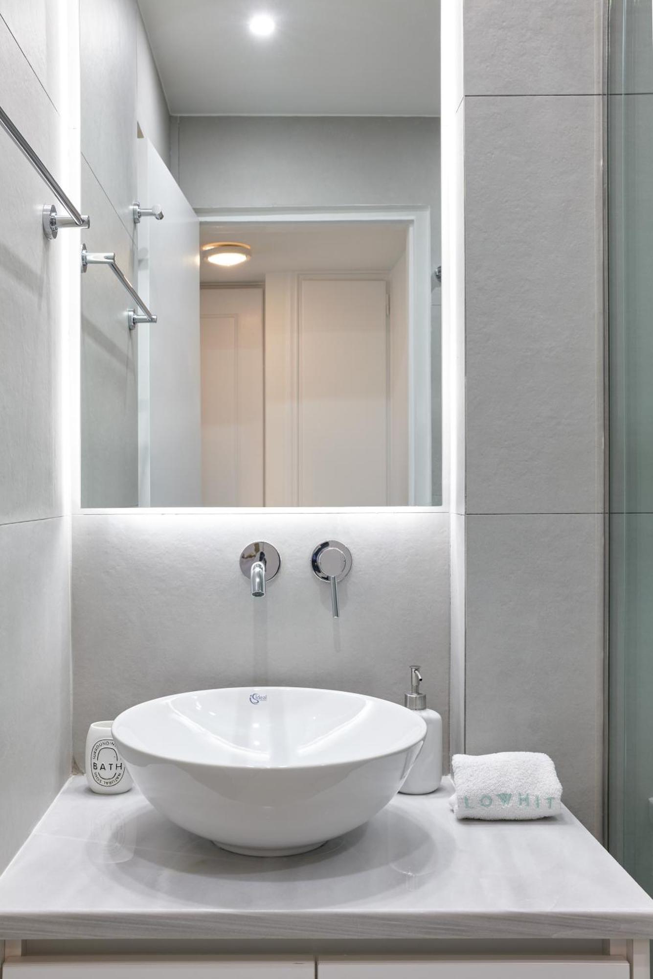 אתונה Chic One Bd Apartment With Hilton View מראה חיצוני תמונה