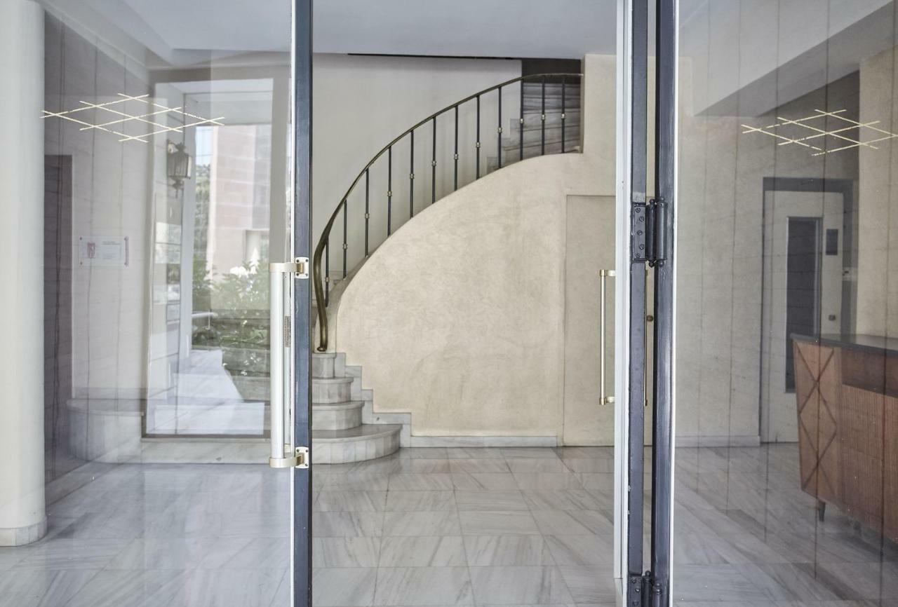 אתונה Chic One Bd Apartment With Hilton View מראה חיצוני תמונה